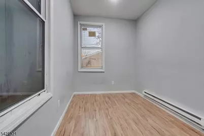 90 Park Ave, Paterson, NJ 07501 - Photo 16