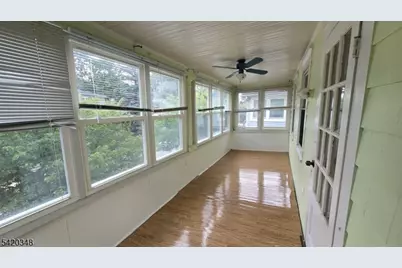 29 Warman St, Montclair, NJ 07042 - Photo 12