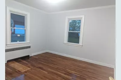 77 Ross St, East Orange, NJ 07018 - Photo 4