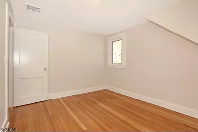 10 Lincoln St, Glen Ridge, NJ 07028 - Photo 18