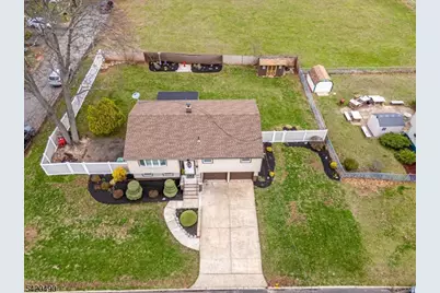 63 Arden St, Franklin Township, NJ 08873 - Photo 4