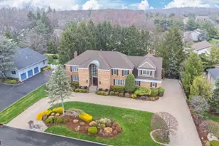 5 Blackberry Ln, North Caldwell, NJ 07006 - Photo 2