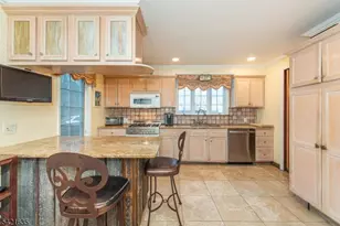 10 Cleveland Rd, Caldwell Boro Twp., NJ 07006 - Photo 10