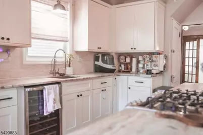 210 Pershing Ave, Roselle Park, NJ 07204 - Photo 4