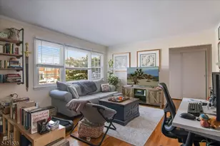 323 Pitney Pl, Morris Township, NJ 07960 - Photo 10