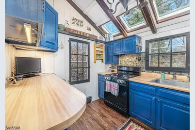 3 Hillspring Rd, Sparta Township, NJ 07871 - Photo 12