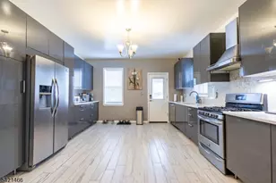 23 Howell Pl, Kearny, NJ 07032 - Photo 12