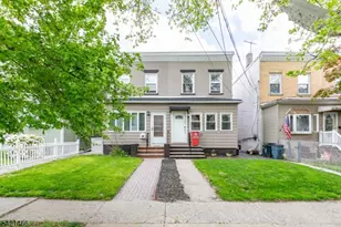 23 Howell Pl, Kearny, NJ 07032 - Photo 2