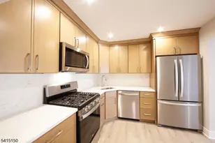 327 Penns Way, Bernards Township, NJ 07920 - Photo 2