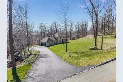 514 Lannon Ln, Bethlehem Township, NJ 08826 - Photo 4