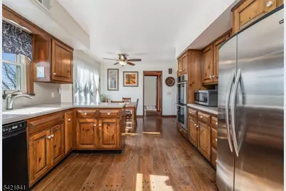 514 Lannon Ln, Bethlehem Township, NJ 08826 - Photo 12