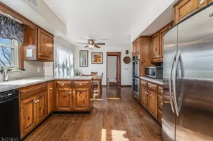 514 Lannon Ln, Bethlehem Township, NJ 08826 - Photo 12