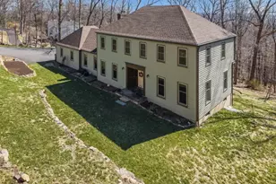 514 Lannon Ln, Bethlehem Township, NJ 08826 - Photo 2