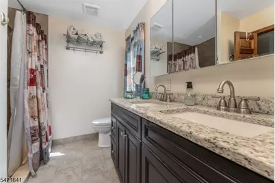 514 Lannon Ln, Bethlehem Township, NJ 08826 - Photo 26