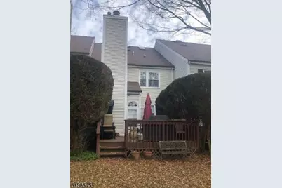 27 Wexford Dr, Mendham, NJ 07945 - Photo 2