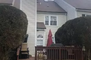 27 Wexford Dr, Mendham, NJ 07945 - Photo 2