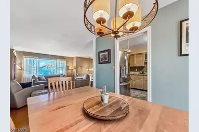 85 Powderhorn Dr, Lopatcong Township, NJ 08865 - Photo 6