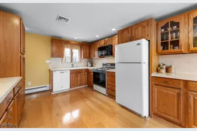 32 Clayton Rd, West Milford, NJ 07421 - Photo 14