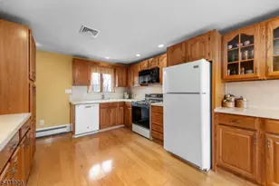 32 Clayton Rd, West Milford, NJ 07421 - Photo 14