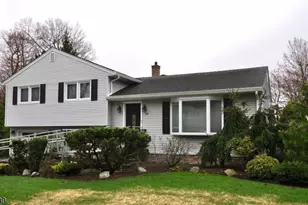 28 Jefferson Pl, Montvale, NJ 07645 - Photo 16