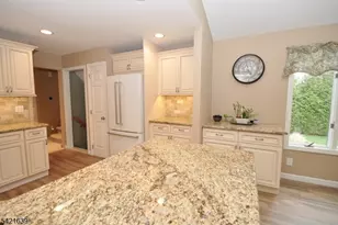 28 Jefferson Pl, Montvale, NJ 07645 - Photo 32