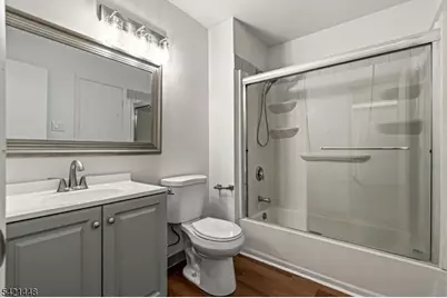 8401 Hana Rd, Edison Twp., NJ 08817 - Photo 24