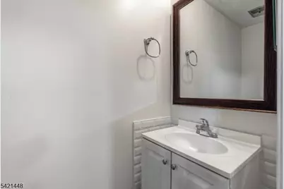 8401 Hana Rd, Edison Twp., NJ 08817 - Photo 10