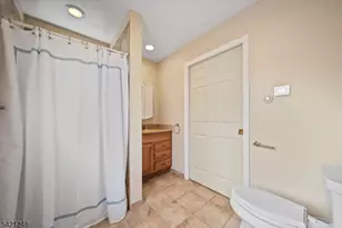 26 Wostbrock Ln, Midland Park, NJ 07432 - Photo 12