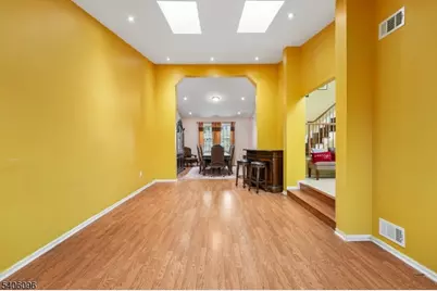 9 Chipwood Lane, North Brunswick Township, NJ 08902 - Photo 12