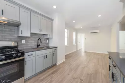 105 Coolidge St, Irvington, NJ 07111 - Photo 14