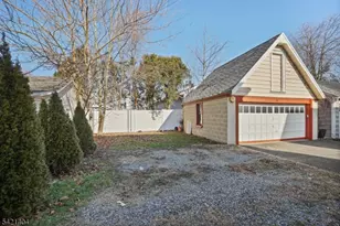 23 Meeker Pl Unit, Millburn, NJ 07041 - Photo 18