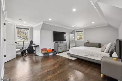 306 Minute Arms Rd, Union Township, NJ 07083 - Photo 22