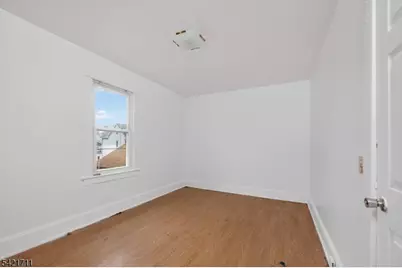 187 Joyce Kilmer Ave, New Brunswick, NJ 08901 - Photo 18