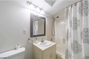 310 Lookout Ave, Hackensack, NJ 07601 - Photo 10