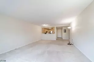 310 Lookout Ave, Hackensack, NJ 07601 - Photo 6