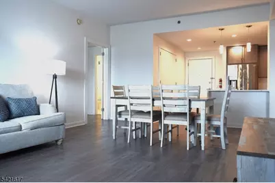 1 Carriage City Plz #920, Rahway, NJ 07065 - Photo 4