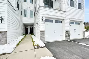 122 Aspen Dr, Cedar Grove, NJ 07009 - Photo 2