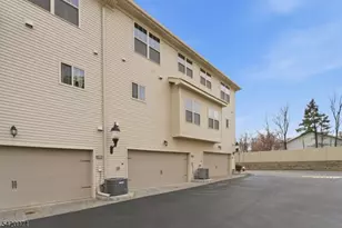 704 Green Ln, Union Township, NJ 07083 - Photo 12