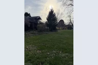 37 Parker St, Belvidere, NJ 07823 - Photo 4