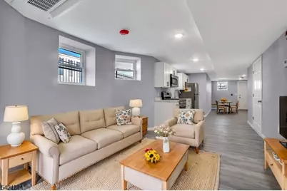 155 Clifton Ave, Newark, NJ 07104 - Photo 16