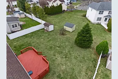 15 Crossing Dr, Mount Olive, NJ 07836 - Photo 32