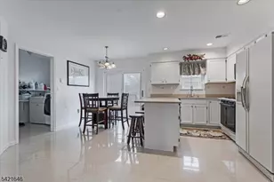 15 Crossing Dr, Mount Olive, NJ 07836 - Photo 10