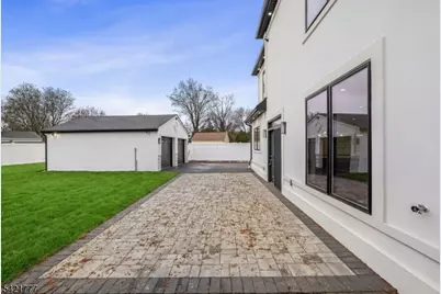 6 E Knollwood Rd, Edison, NJ 08817 - Photo 6