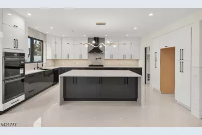 6 E Knollwood Rd, Edison, NJ 08817 - Photo 22