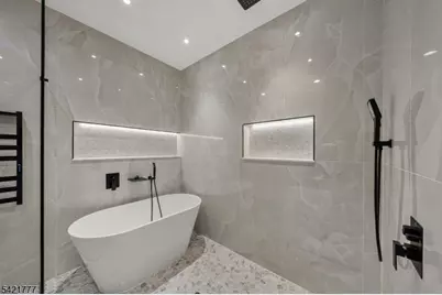 6 E Knollwood Rd, Edison, NJ 08817 - Photo 32