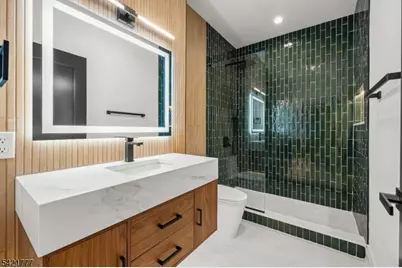 6 E Knollwood Rd, Edison, NJ 08817 - Photo 38