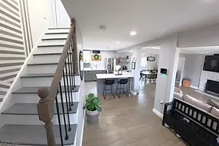 72 Orben Dr, Roxbury Township, NJ 07850 - Photo 6