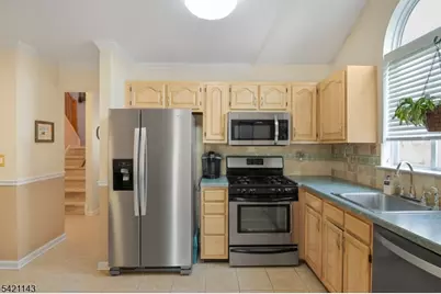 8 Russell Ct, Montville Township, NJ 07045 - Photo 10