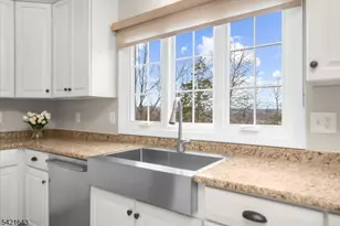 10 Blue Cliff Dr, Clinton Township, NJ 08833 - Photo 14