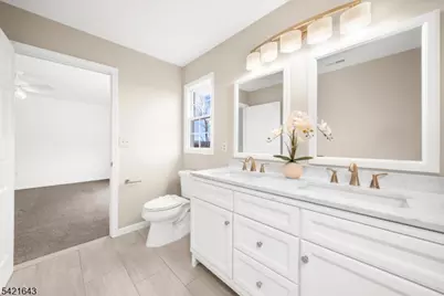 10 Blue Cliff Dr, Clinton Township, NJ 08833 - Photo 30